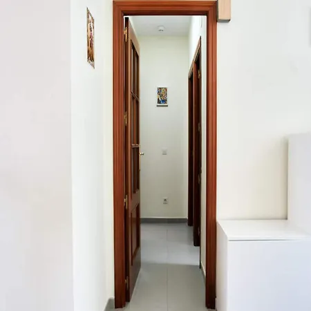 Work & Pet Friendly Urban Flat Close To The Apartment *