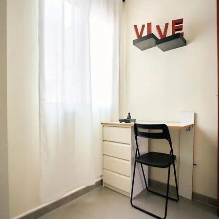 Work & Pet Friendly Urban Flat Close To The Apartment *