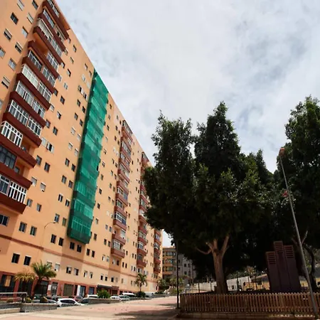 Work & Pet Friendly Urban Flat Close To The Las Palmas de Gran Canaria