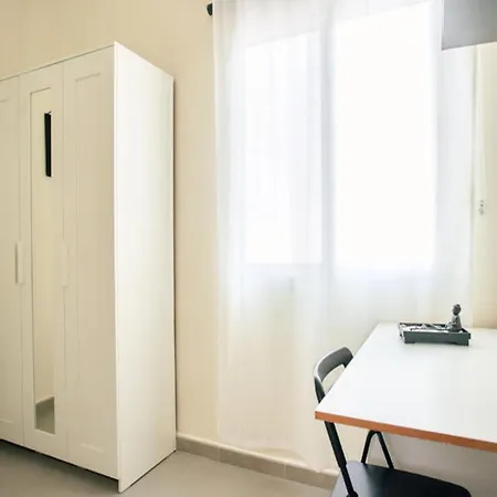 Apartment Work & Pet Friendly Urban Flat Close To The *