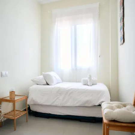 Apartment Work & Pet Friendly Urban Flat Close To The